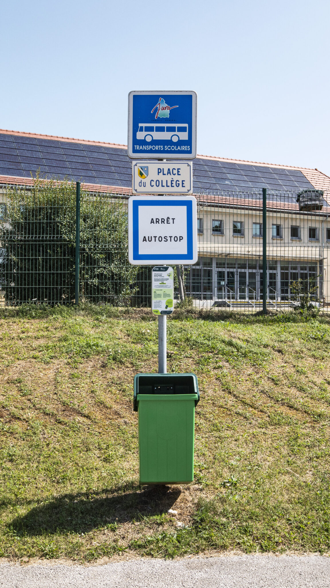 Panneau pour aire d'autostop